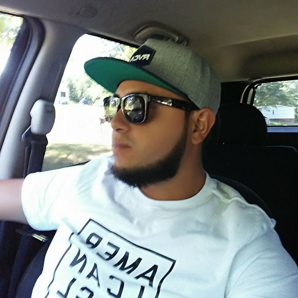 Meet your Posher, Carlos - Picture 1 of 1